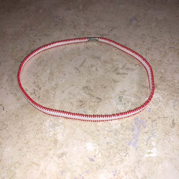 Red and White Skinny One Size Sports Headband - Picture 1 of 2